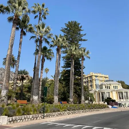 Beaulieu-sur-mer: Idealement Situe ボーリュ・シュル・ メール